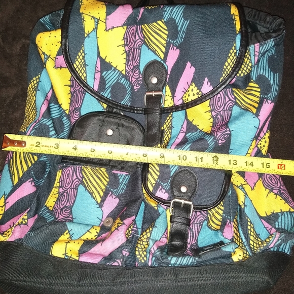 Backpack - Picture 3 of 4